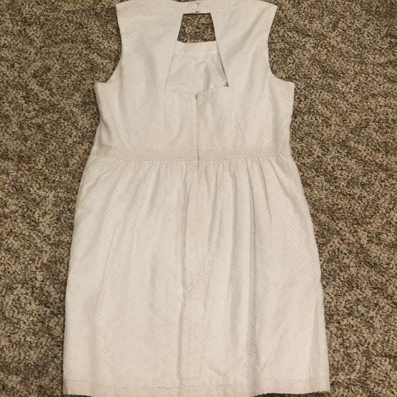 White Vineyard Vines Eyelet Dress - Picture 2 of 5